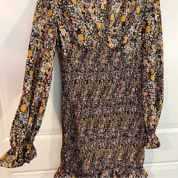 NWOT SHEIN Size 4 Black Floral Long Sleeve Dress- Small - Picture 3 of 5